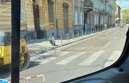 У Львові сьогодні ремонтували вулицю Костя Левицького