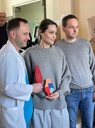Львів відвідала голівудська акторка Анджеліна Джолі