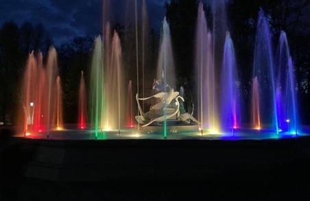 У Львові в Стрийському парку відновив роботу фонтан "Івасик-телесик"