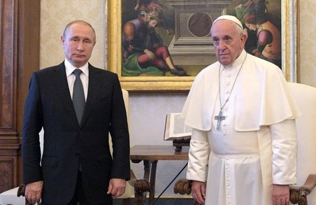 Папа римський Франциск готовий зустрітися із російським диктатором в Москві