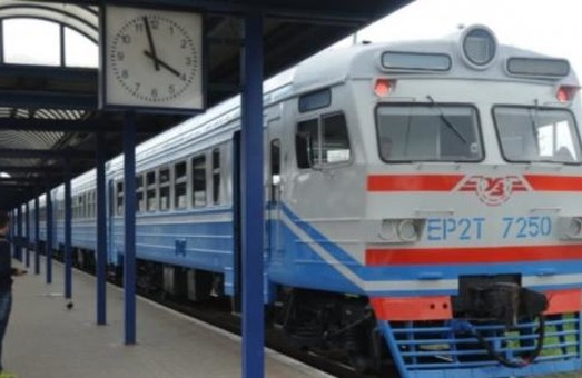 Через ракетні обстріли Львівська залізниця скасувала п'ять електричок
