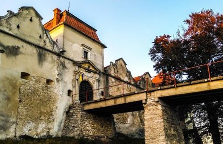 На Львівщині Свірзький замок починає туристичний сезон