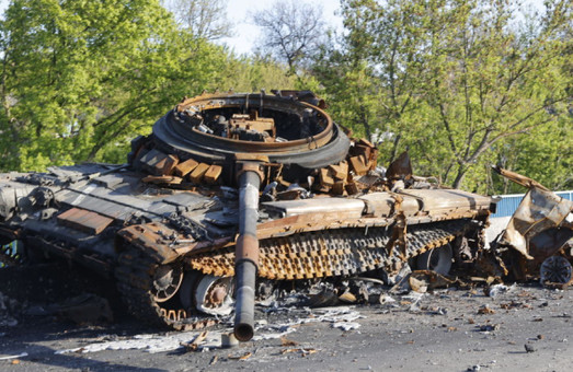Полк "Азов" у Маріуполі знищив 60 танків і 2,5 тисячі рашистів