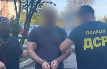 В Івано-Франківській області поліцейські затримали "вора в законі", що перебуває під санкціями РНБО