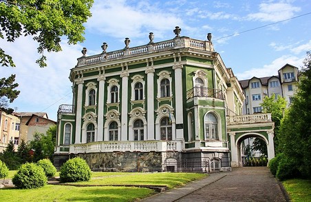 У Дрогобичі на Львівщині запрошують на безкоштовні екскурсії до музею