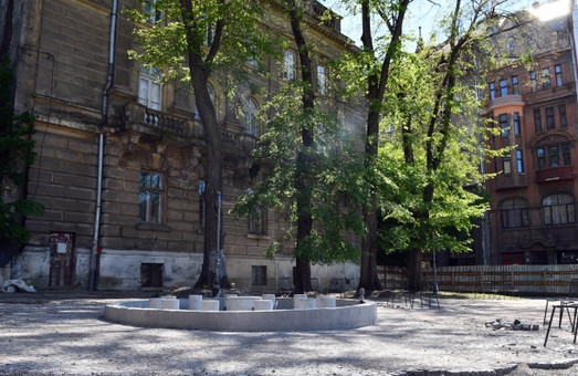У Львові призупинили реконструкцію площі Галицької, яка готова на 60%