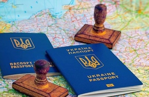 Українці в Німеччині можуть отримати паспорт