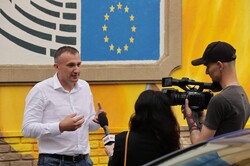 Перший випадок в історії: голова Європарламенту привітала українців з Днем Конституції віршем про Ірпінь