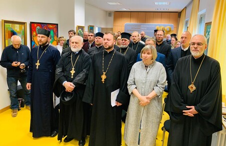 "Якщо є глибоке коріння": святкова Академія з нагоди 80-ліття Української православної єпархії в Західній Європі