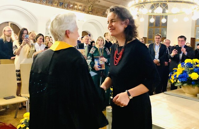 У Білому домі сидить президент, який має симпатії до диктаторів і намагається знищити американську демократію — Франциска Девіс